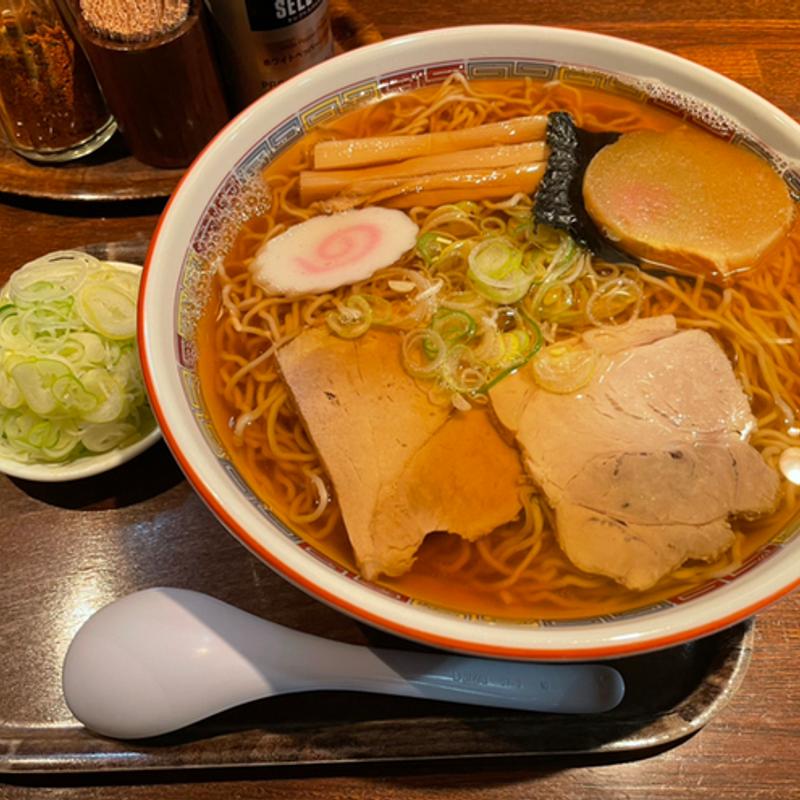 しょうゆ（中）ねぎトッピング(支那そば 伊藤 （しなそば いとう）)