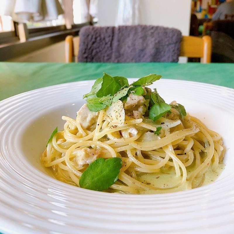 ローストチキンとクレソンのクリームスパゲッティ(ヴェーネレ)
