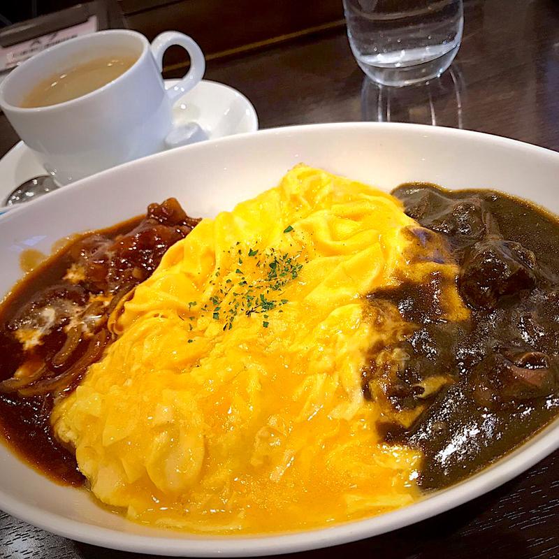 赤・黒ハーフのオムライス(キリンシティプラス JR仙台駅店 )