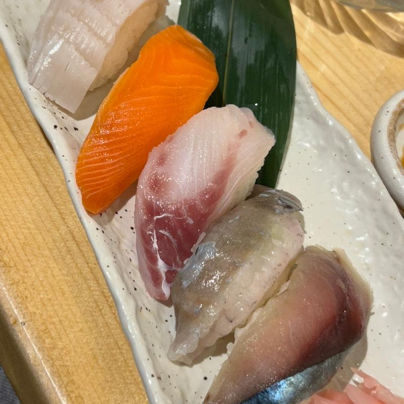 おまかせにぎり(マルカン漁業部 海がき 本店)