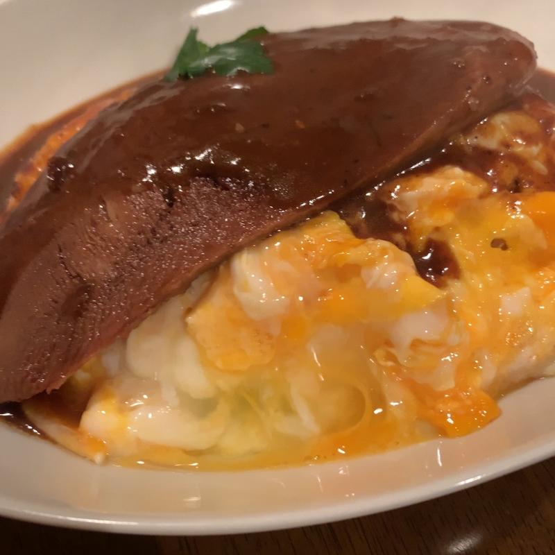 やわらか厚切り牛タンオムライス(チャモロ)