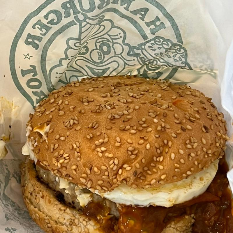 ラッキーエッグバーガー(ラッキーピエロ 北斗飯生店 （LUCKY PIERROT）)