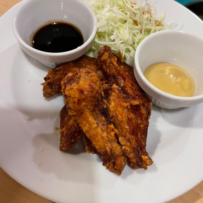 冗談抜きで旨いおかんの骨付き唐揚げ(ジョイフル 兵庫三木店)