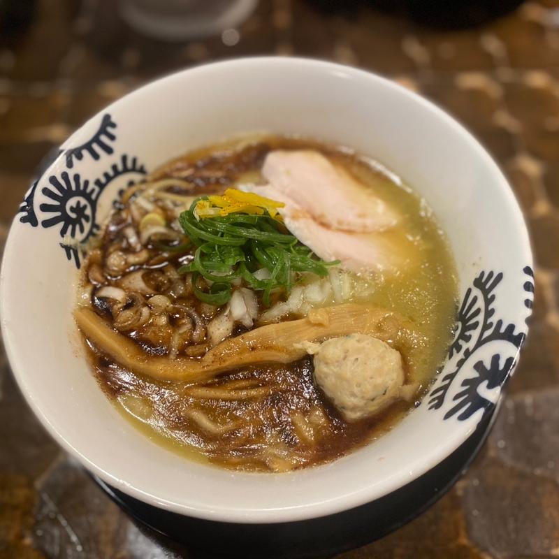 黒純鶏そば(特級鶏蕎麦 龍介 )