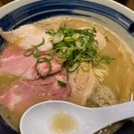 濃厚特製塩ラーメン(麺屋 翔 みなと)