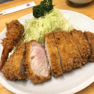 ロースカツ定食(燕楽)