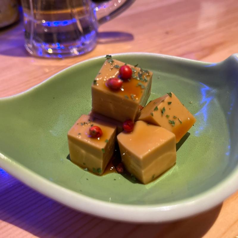 チーズの特製醤油漬け(大衆酒場 オードリー)