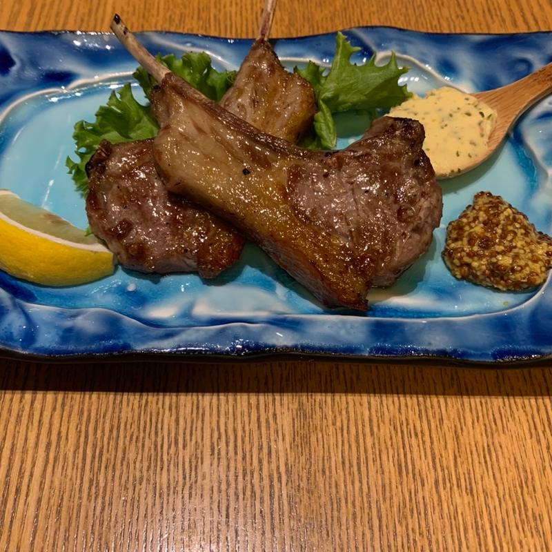 骨付きラム炭火焼き(炭焼・寿し処 炙屋 大通ビッセ店)