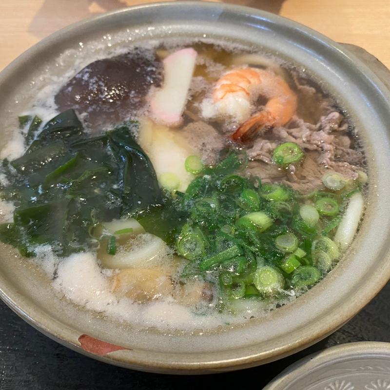 鍋焼きうどん(手打ちうどん鶴鶴 清水町店 )