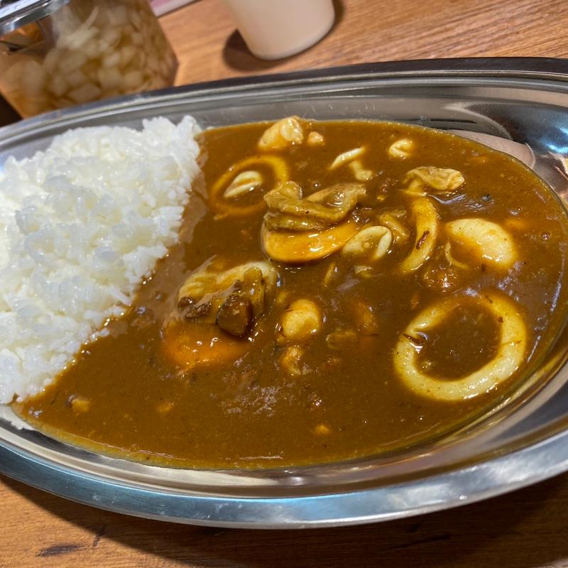 海鮮たっぷり シーフードカレー(かわはらすぱいす食堂)