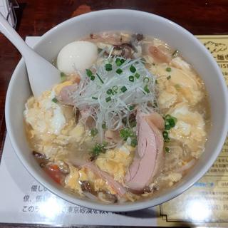 カニタマあんかけらー麺(塩生姜らー麺専門店MANNISH 神田西口店)
