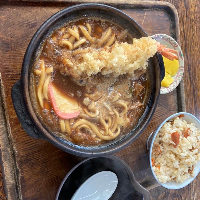 煮込みうどんデラックス(尾藤家 )