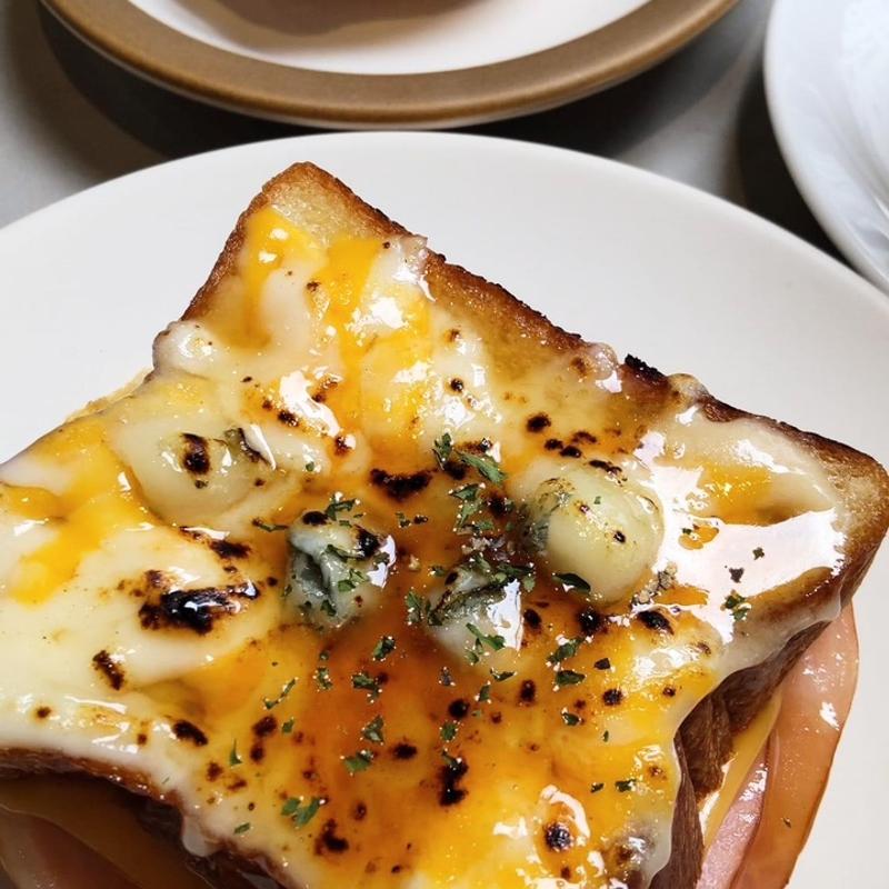 クワトロチーズ(パンとエスプレッソと)