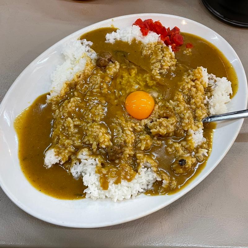 カレー（中）+生たまご(カレーや マドラス 日本橋本店)