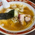 ワンタン麺(支那ソバ　かづ屋　目黒店（本店）)