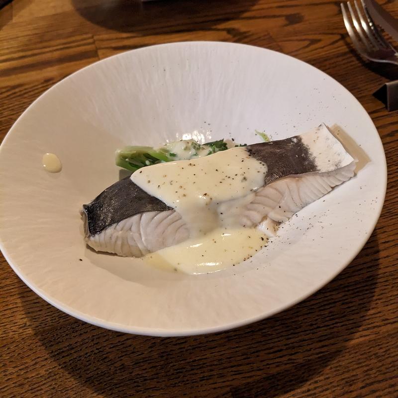 サワラの蒸し焼き ブルーチーズのソース(フレンチ割烹　Kamenote)