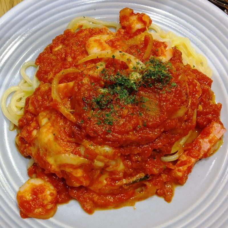 海老とベーコンとチーズの辛いトマトソース(CAFE&ARTS けやきのもり)