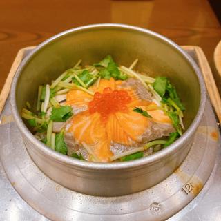 釜めし　鮭(麻鳥・串焼きと釜めし)