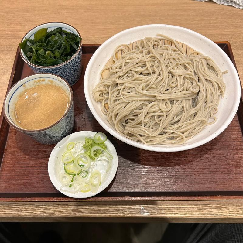 ごまだれせいろ　大盛(さがたに　新宿京王モール店)
