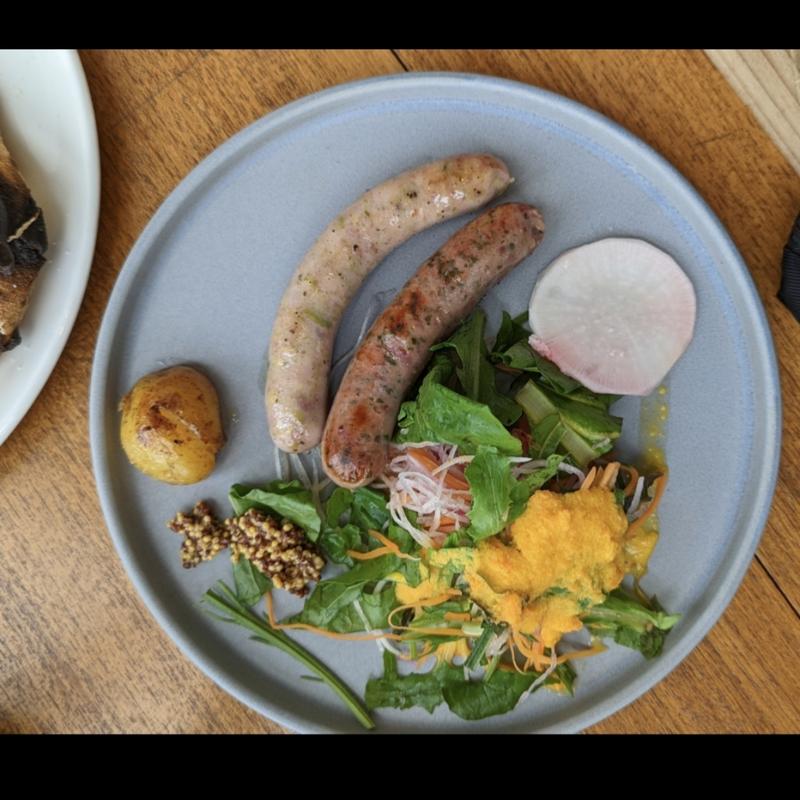 ソーセージ2種盛り合わせ(クルックフィールズダイニング)