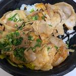 醤油ガッツ丼 温玉のせ メガ盛り