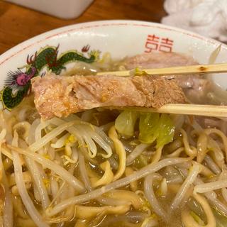 小豚(ラーメン二郎 品川店 （らーめんじろう）)