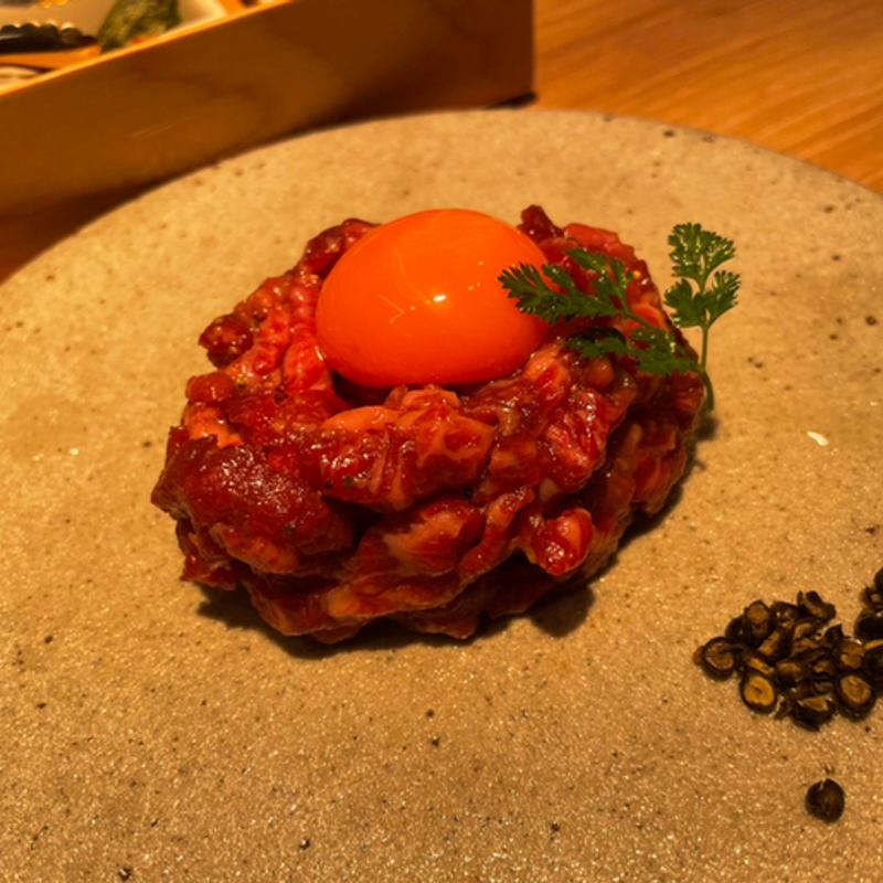 THE ユッケ 170g(焼肉 牛宮城)