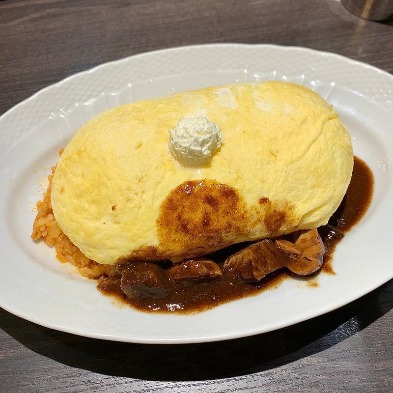 スフレ卵のオムライス(サロン卵と私 近鉄上本町店)