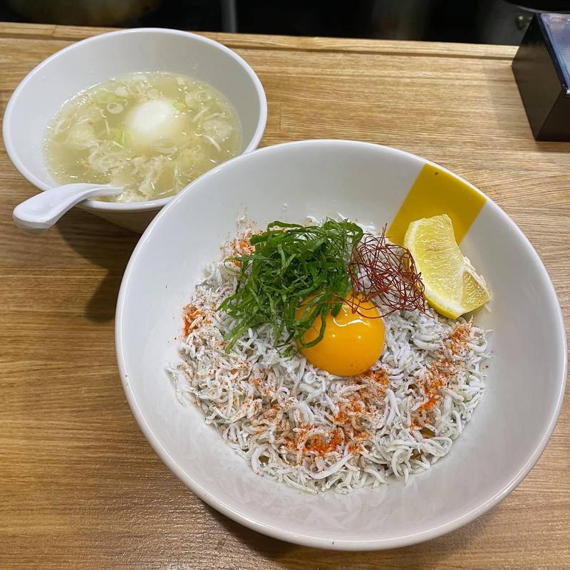 しらすの冷たいまぜそば(塩生姜らー麺専門店MANNISH 神田西口店)