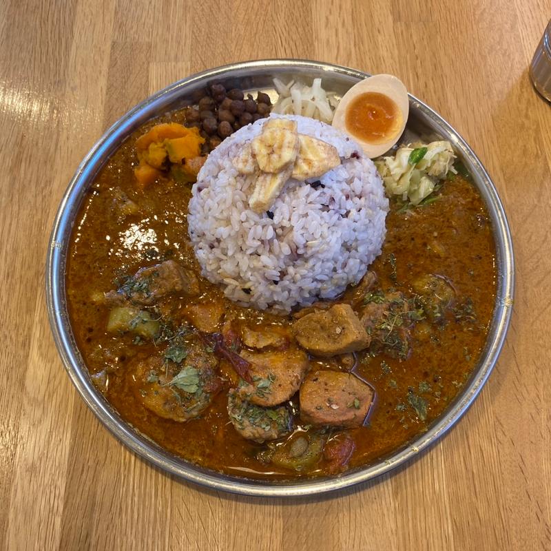 キウイポークカレー(アヤカリ亭)