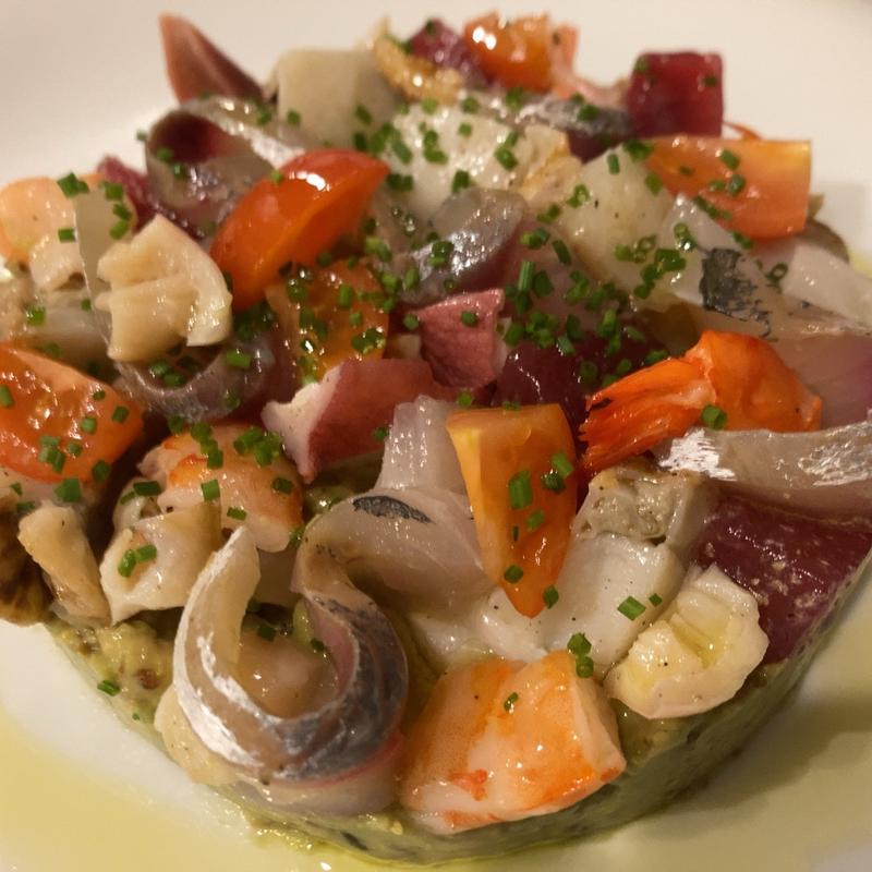 海の幸とアボガド のサラダ(アトリエ キュイ)