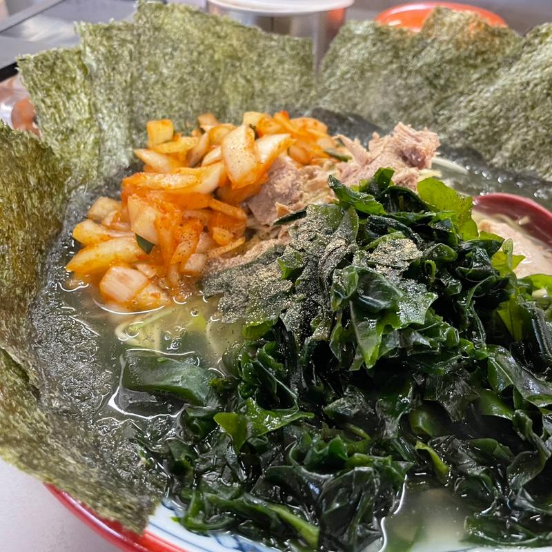ネギ塩ラーメン＋海苔＋わかめ＋サービス辛タマ(ラーメンショップ 122号騎西店)