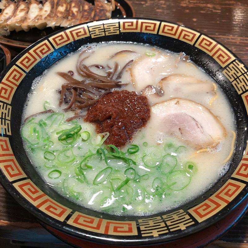 赤とんこつ(長浜らーめん 紀の川店 （【旧店名】博多らーめん麺家）)