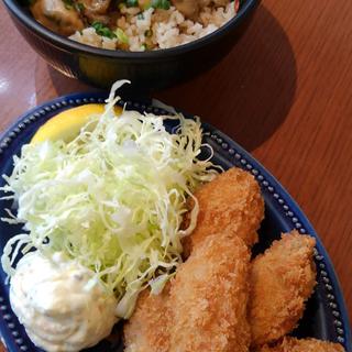 カキフライ定食(オイスターマーケット牡蠣市場とうきょうスカイツリー駅前店)