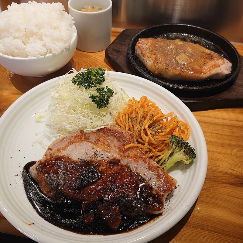 ミックス大トンテキ定食(大衆ステーキ 肉の助 本店)