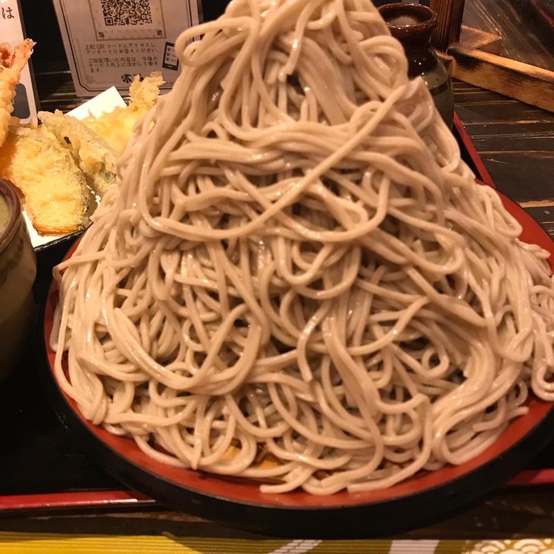 つけ天そば富士山盛り(味奈登庵 横浜天理ビル店)