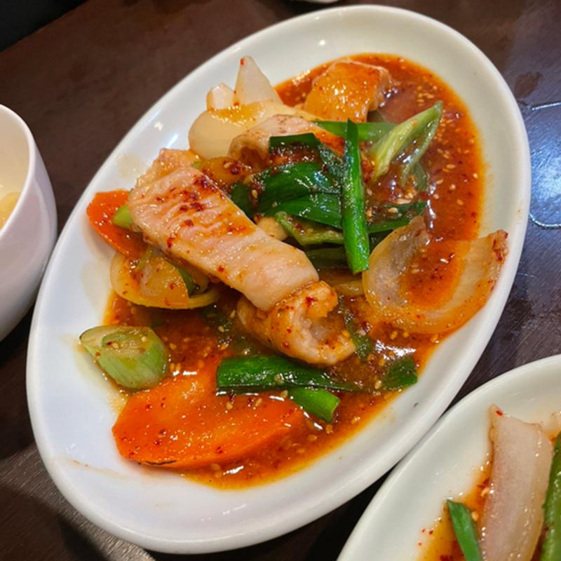 イカ・野菜炒め物(三宿トラジ)