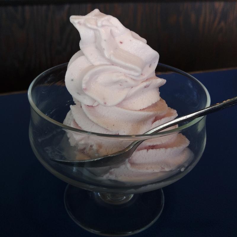 ソフトクリーム　ブルーベリーヨーグルト(みやぎ冨美野 )