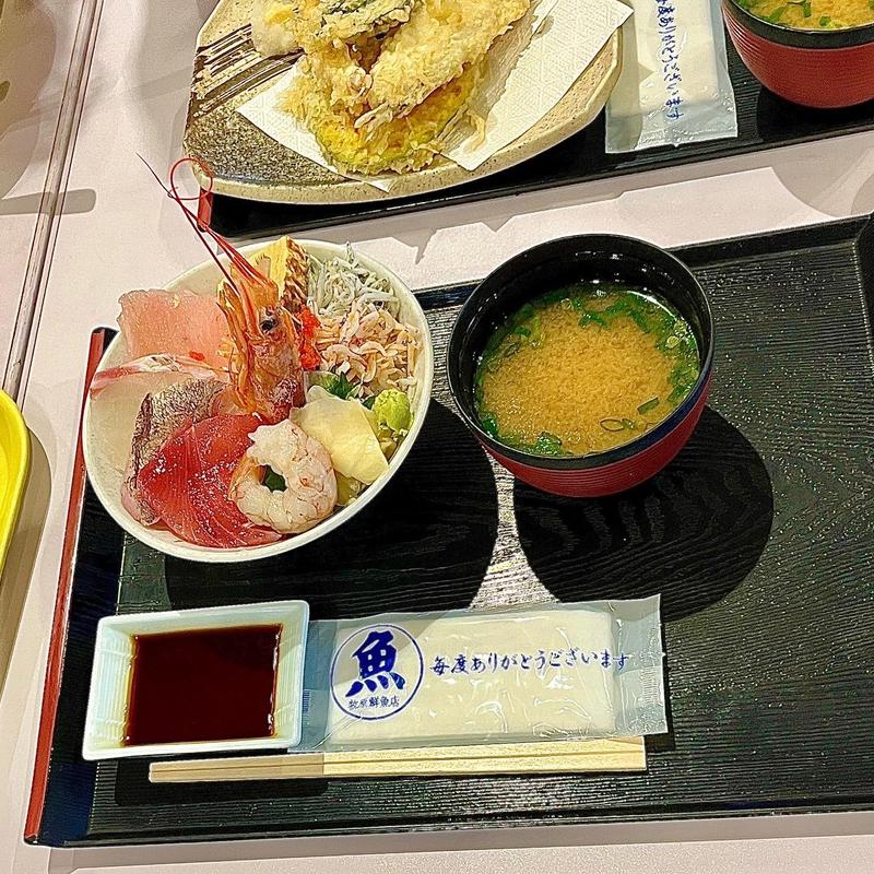 仲買人の海鮮丼(並)(牧原鮮魚店 mozoワンダーシティ店)