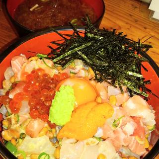 磯納豆丼(伊豆の味処　錦 （にしき）)