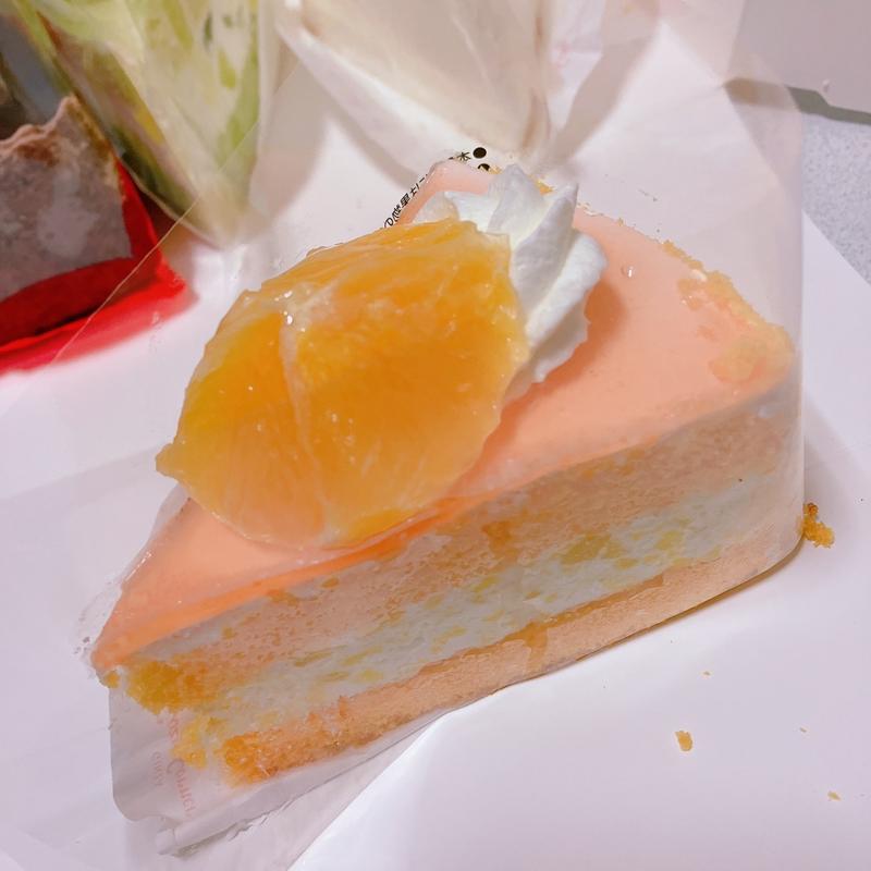 紅まどんなショート(銀座コージーコーナー 新所沢店)