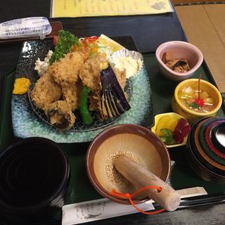 カキフライ定食(あきやま )