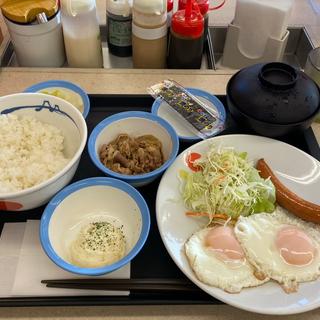 ソーセージエッグW定食(松屋 足立保塚店 )