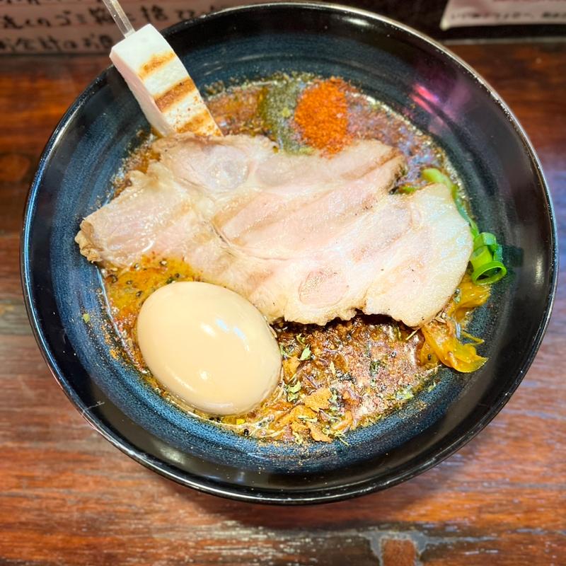 紅一点(麺屋 女王蜂)