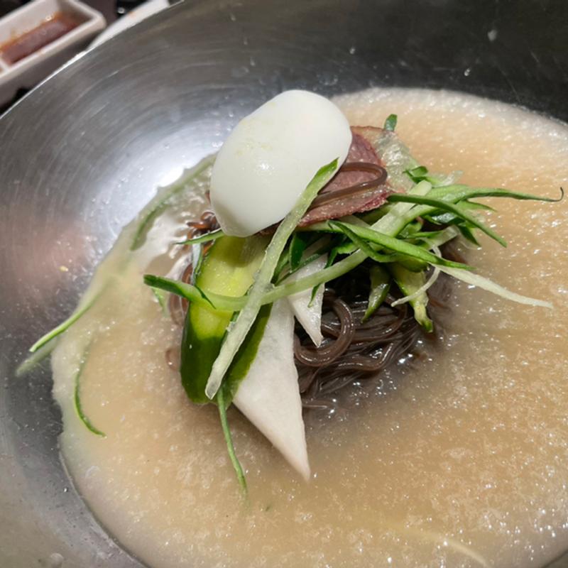 黒くず冷麺(焼肉 冷麺 ユッチャン。)