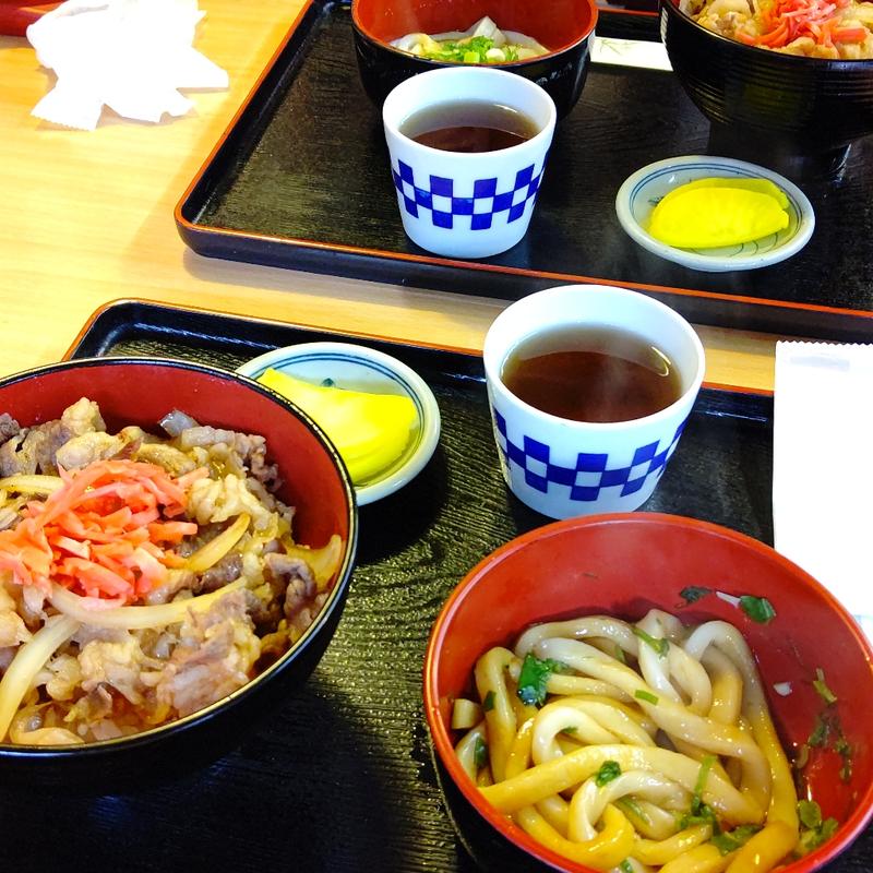 松阪牛牛丼と伊勢うどんミニ(丼どん亭 )
