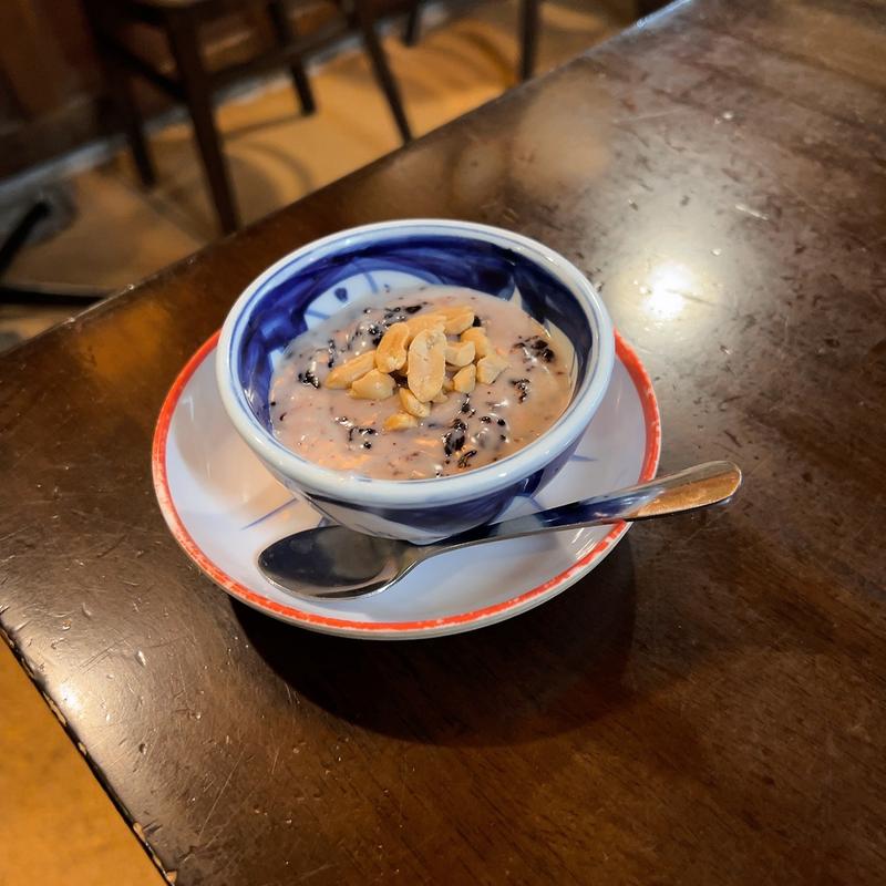 温かい黒もち米のチェー(チョップスティックス 高円寺本店)