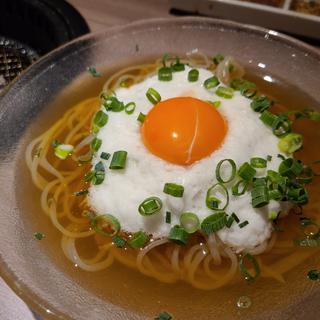 〆一口冷麺(肉と日本酒 )