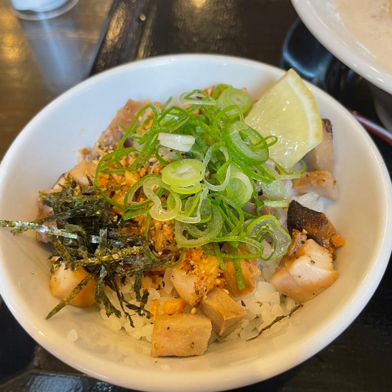 塩チャーシュー丼(麺屋甚八 飾磨店)