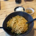 汁なし坦々麺